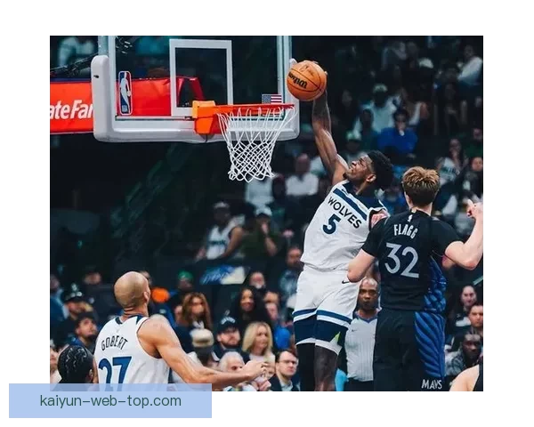 爱德华兹复出得分领衔多森姆三双弗拉格助力森林狼大胜独行侠